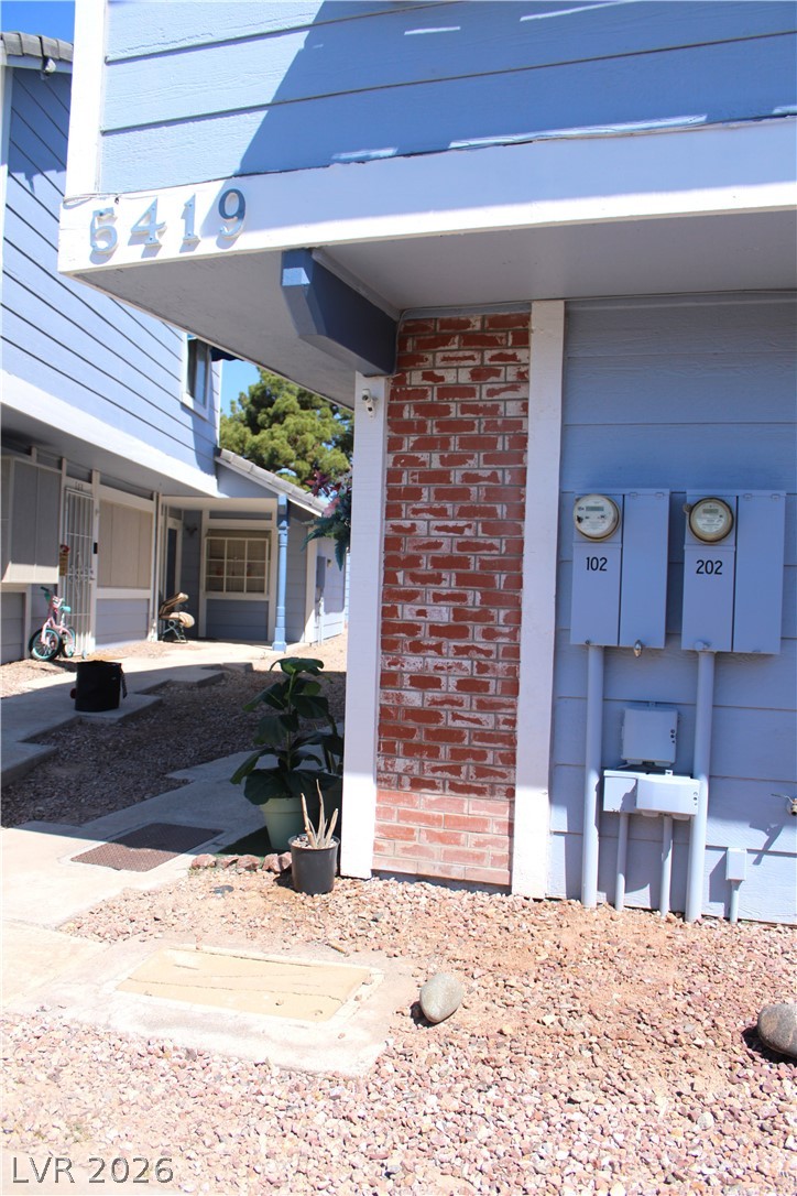 5419 Centurion Court 102 Property Photo 1
