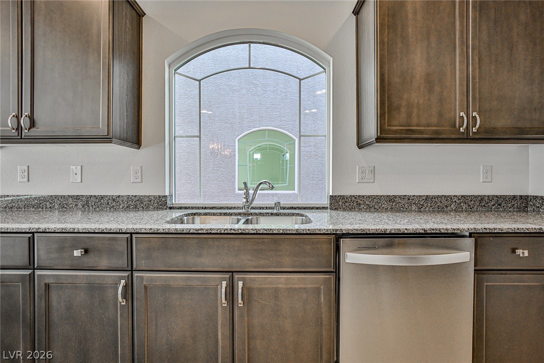 7783 Bright Lodge Street Property Photo 12