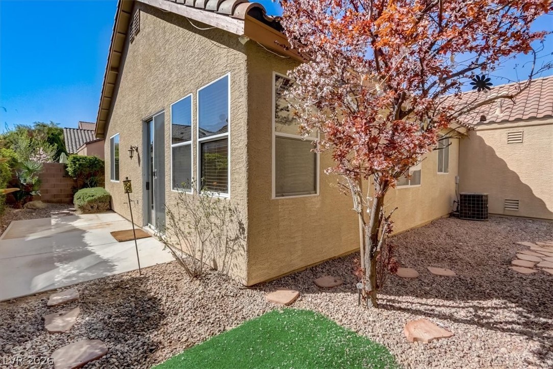 10948 Positano Street Property Photo 25
