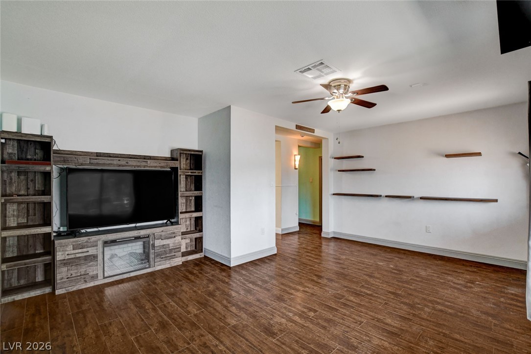 672 8th Street Property Photo 5