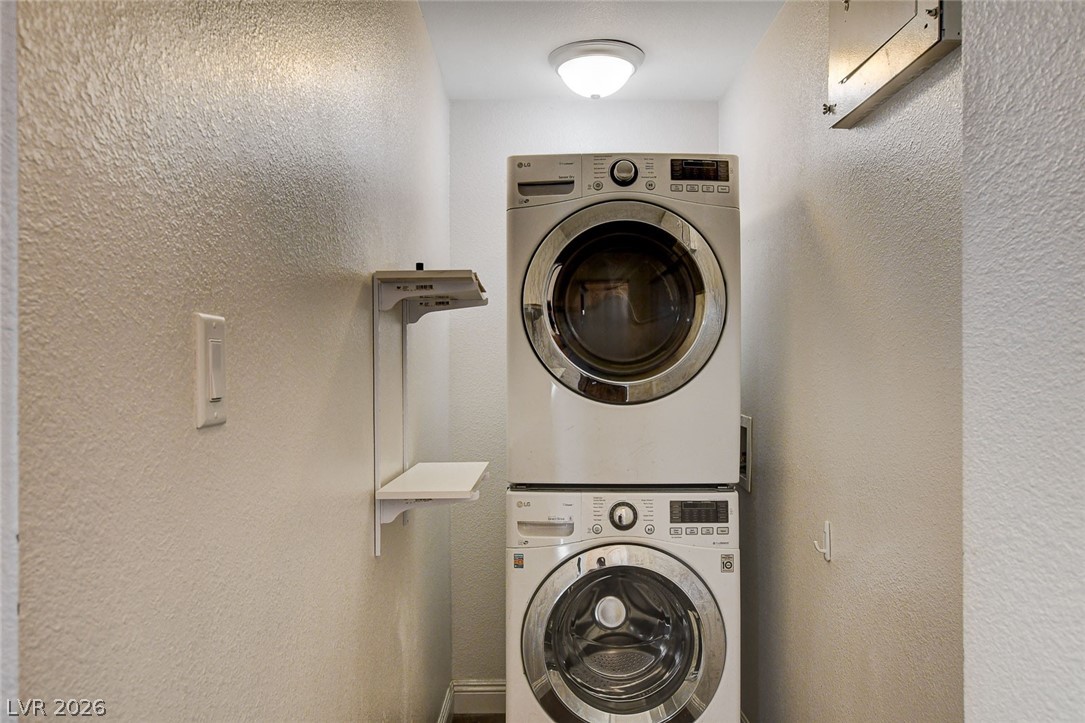 672 8th Street Property Photo 15