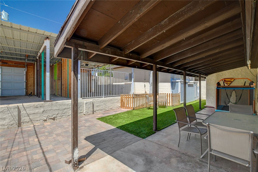 672 8th Street Property Photo 16