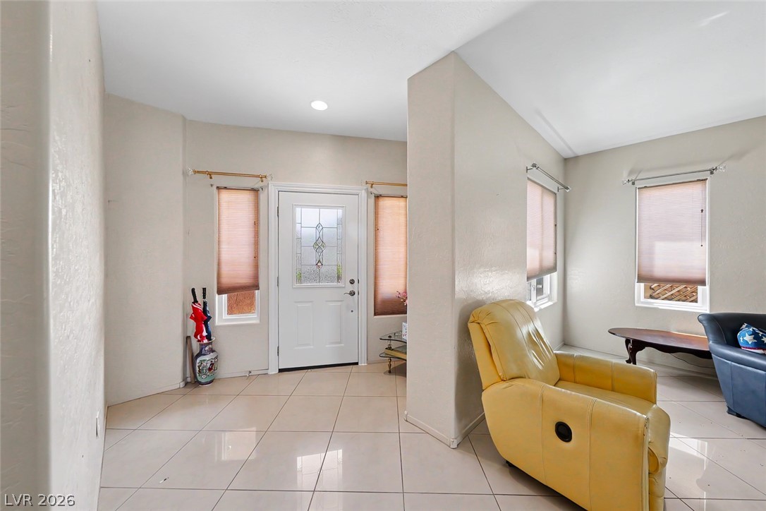 2632 Lochleven Way Property Photo 6