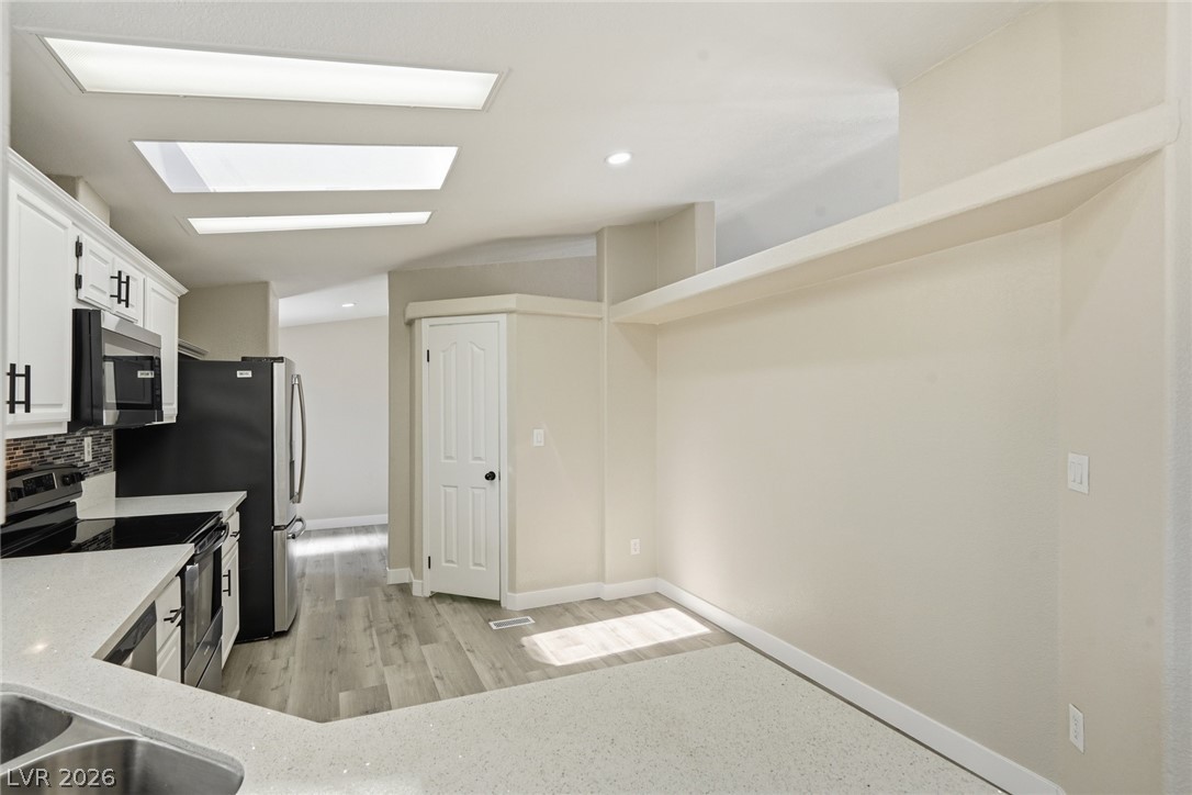 5670 Deanna Street Property Photo 21