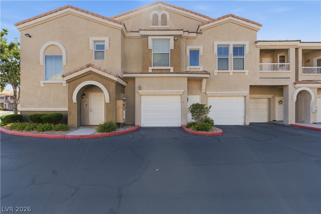 9975 Peace Way 1042 Property Photo 2