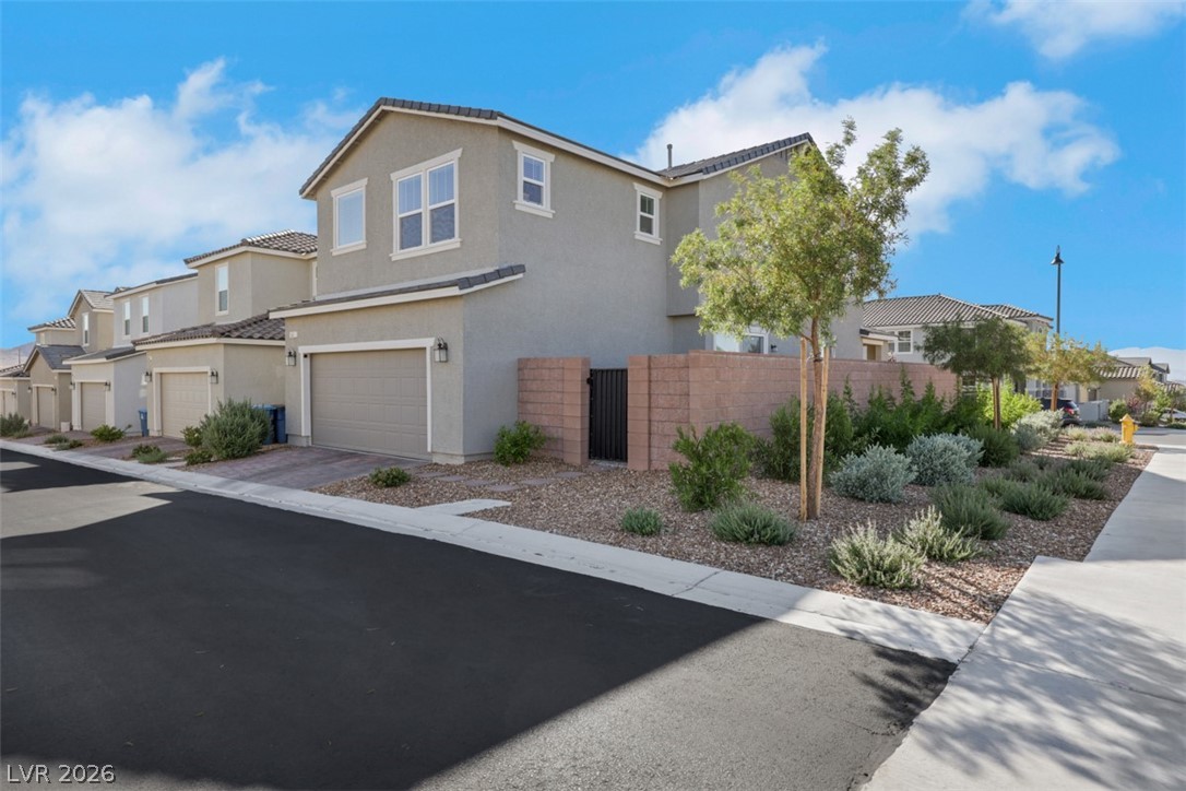 3651 Almada Lane Property Photo 11