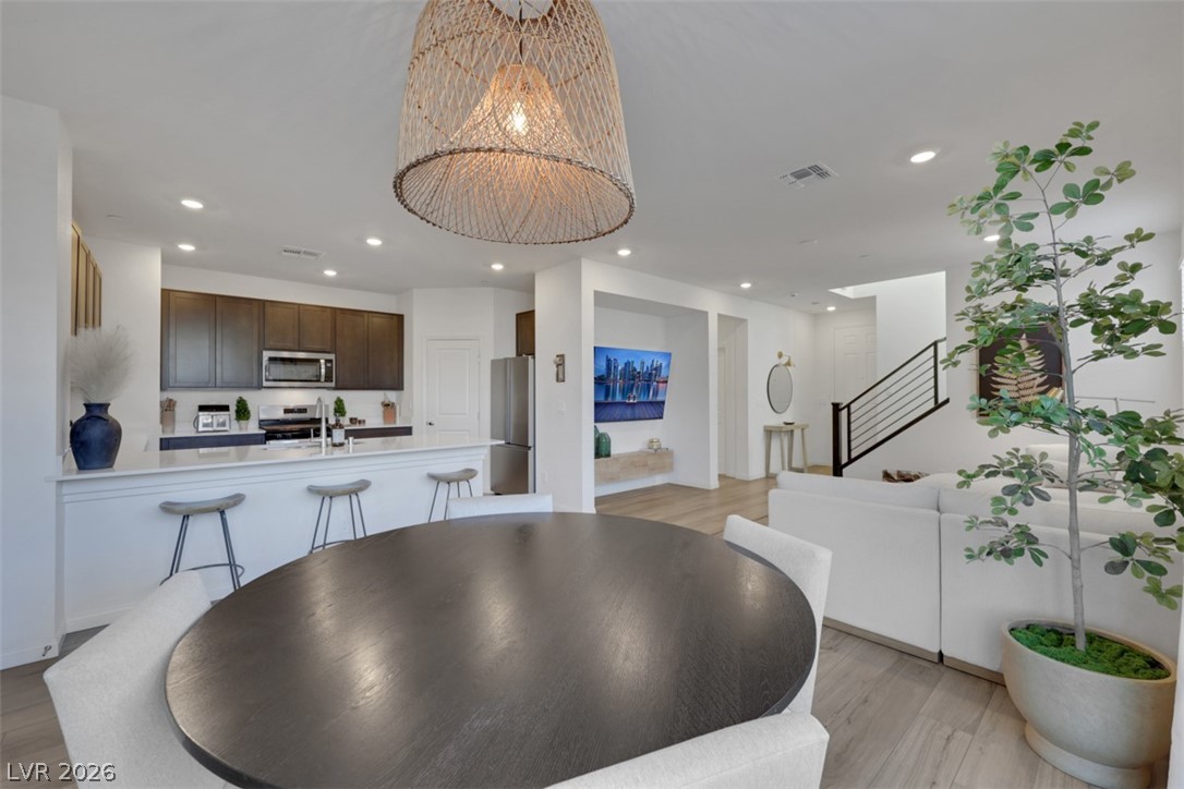 3651 Almada Lane Property Photo 19
