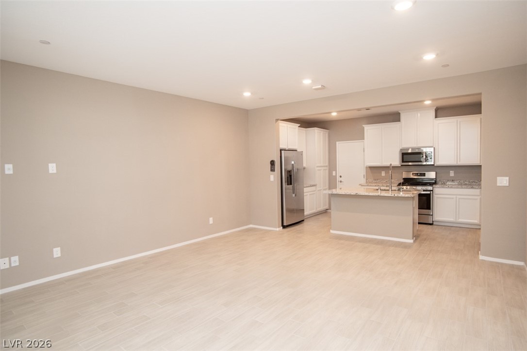 9 Alamere Falls Drive Property Photo 2