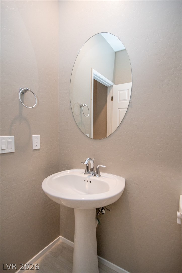 9 Alamere Falls Drive Property Photo 13