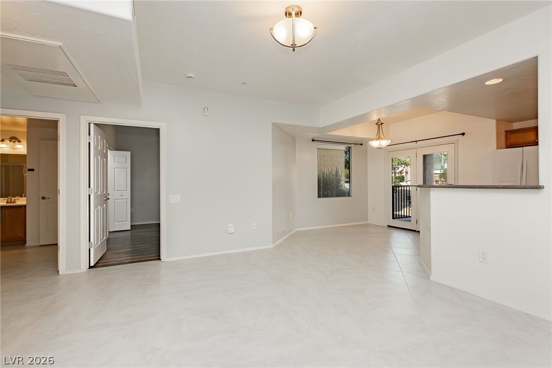 6868 Sky Pointe Drive 1084 Property Photo 7