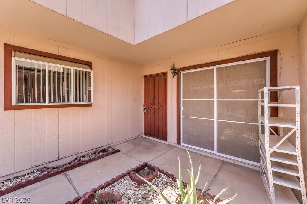 425 North Lamb Boulevard A Property Photo 3