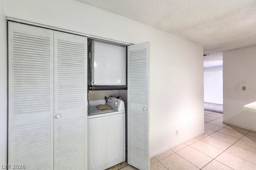 425 North Lamb Boulevard A Property Photo 9