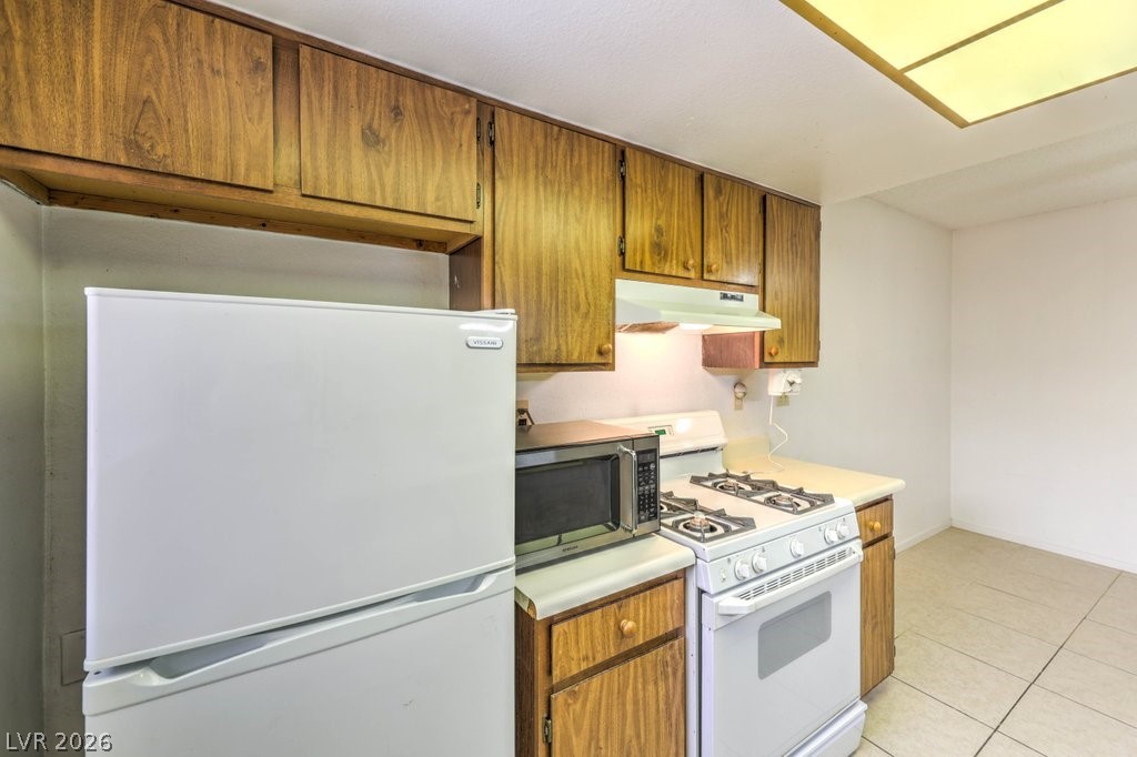 425 North Lamb Boulevard A Property Photo 13