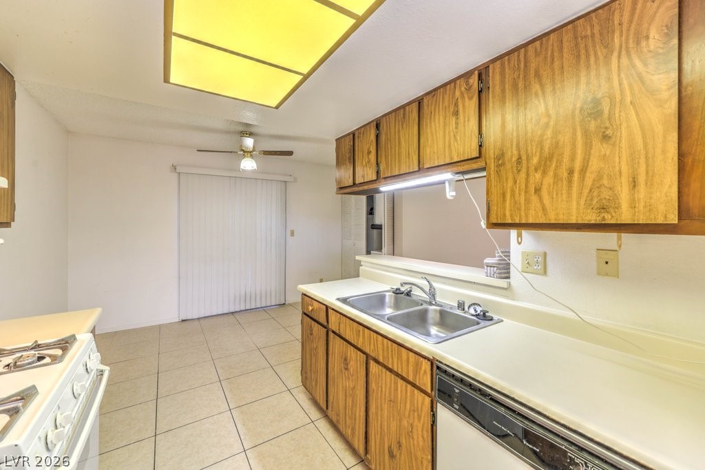 425 North Lamb Boulevard A Property Photo 14
