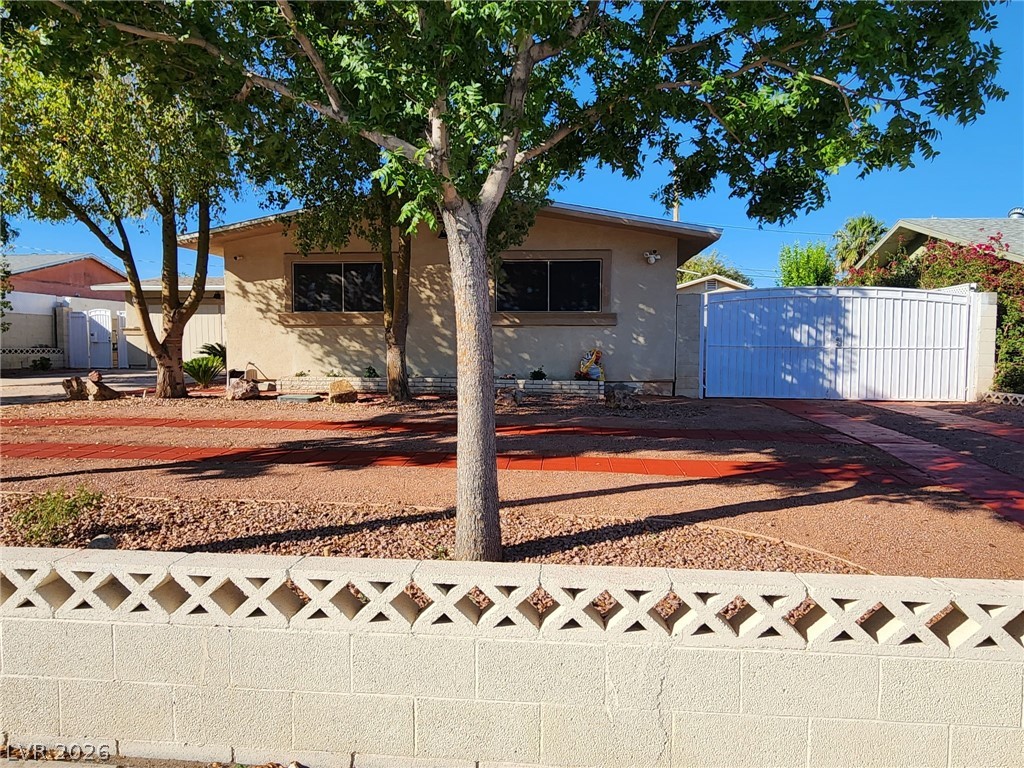 3896 Acapulco Avenue Property Photo 2