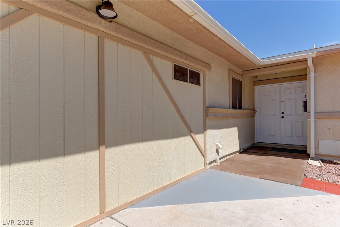 3896 Acapulco Avenue Property Photo 6