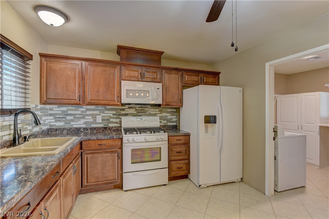 3896 Acapulco Avenue Property Photo 15