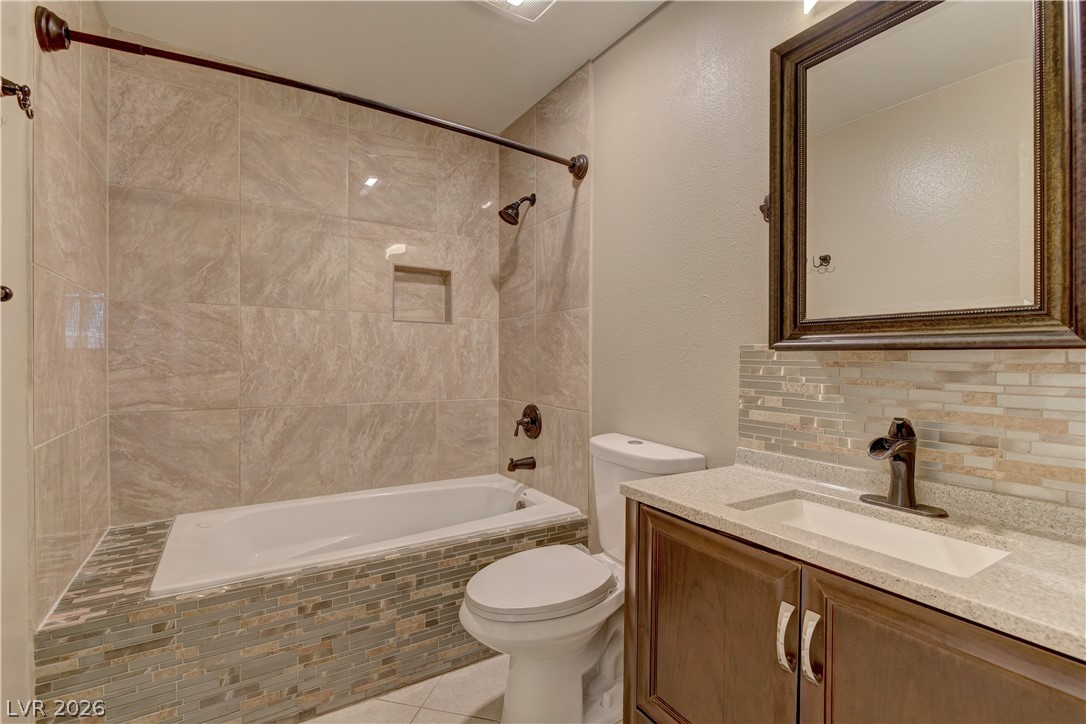 3896 Acapulco Avenue Property Photo 24