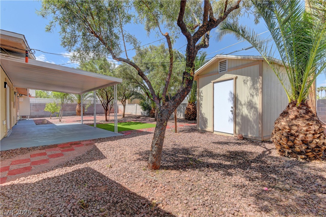 3896 Acapulco Avenue Property Photo 34