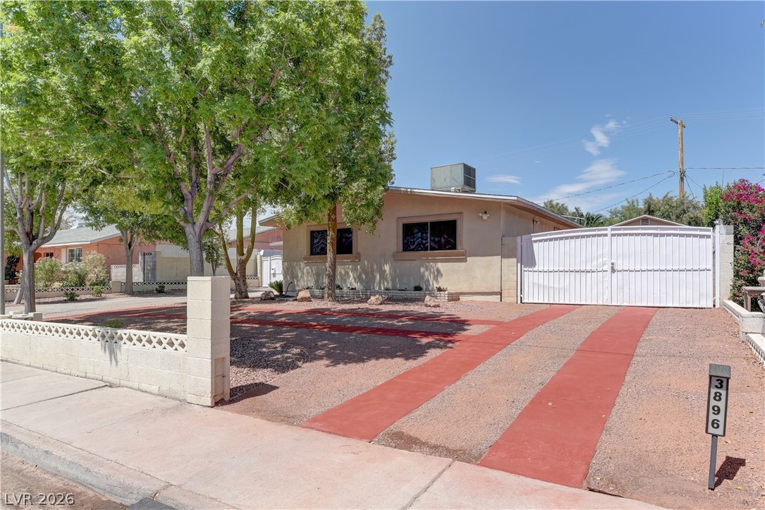 3896 Acapulco Avenue Property Photo 39
