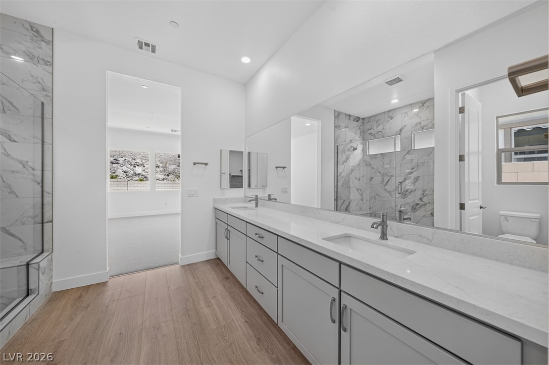 382 Tigullio Avenue Property Photo 12