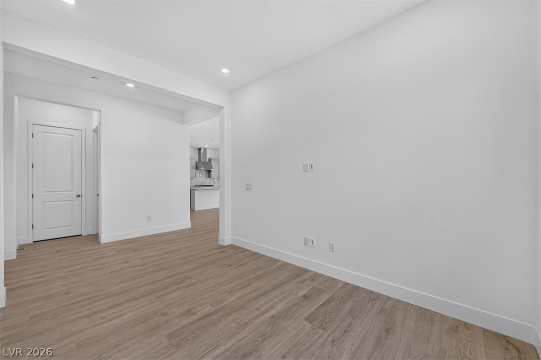 382 Tigullio Avenue Property Photo 25