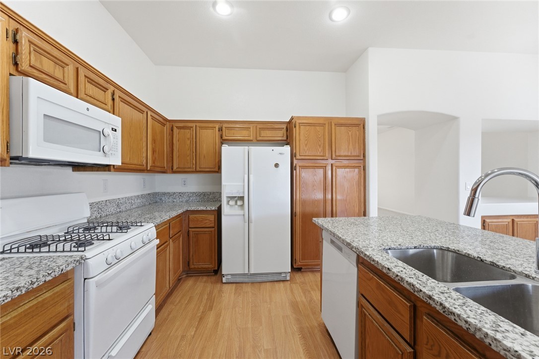 3872 Crest Horn Dr Drive Property Photo 6