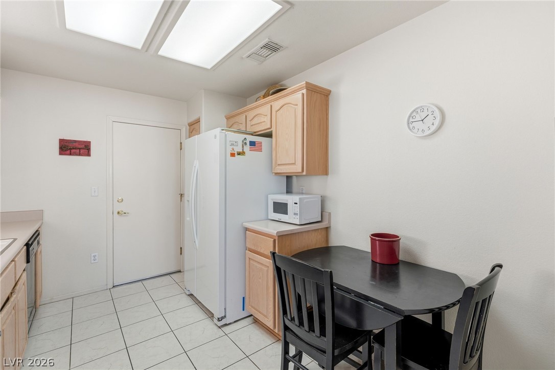 9820 Bundella Drive Property Photo 11