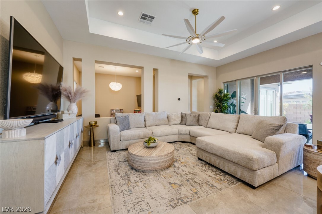 9926 Regency Canyon Way Property Photo 7