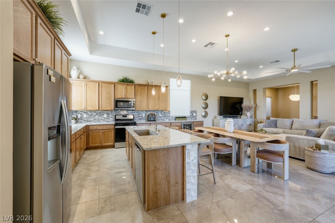 9926 Regency Canyon Way Property Photo 10