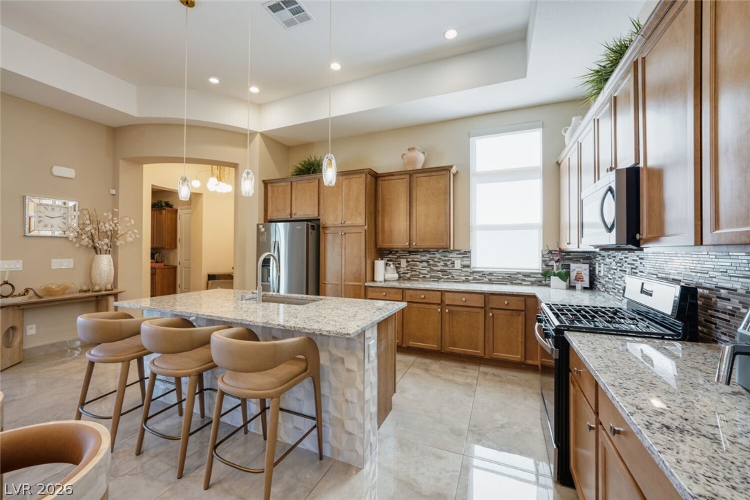 9926 Regency Canyon Way Property Photo 11