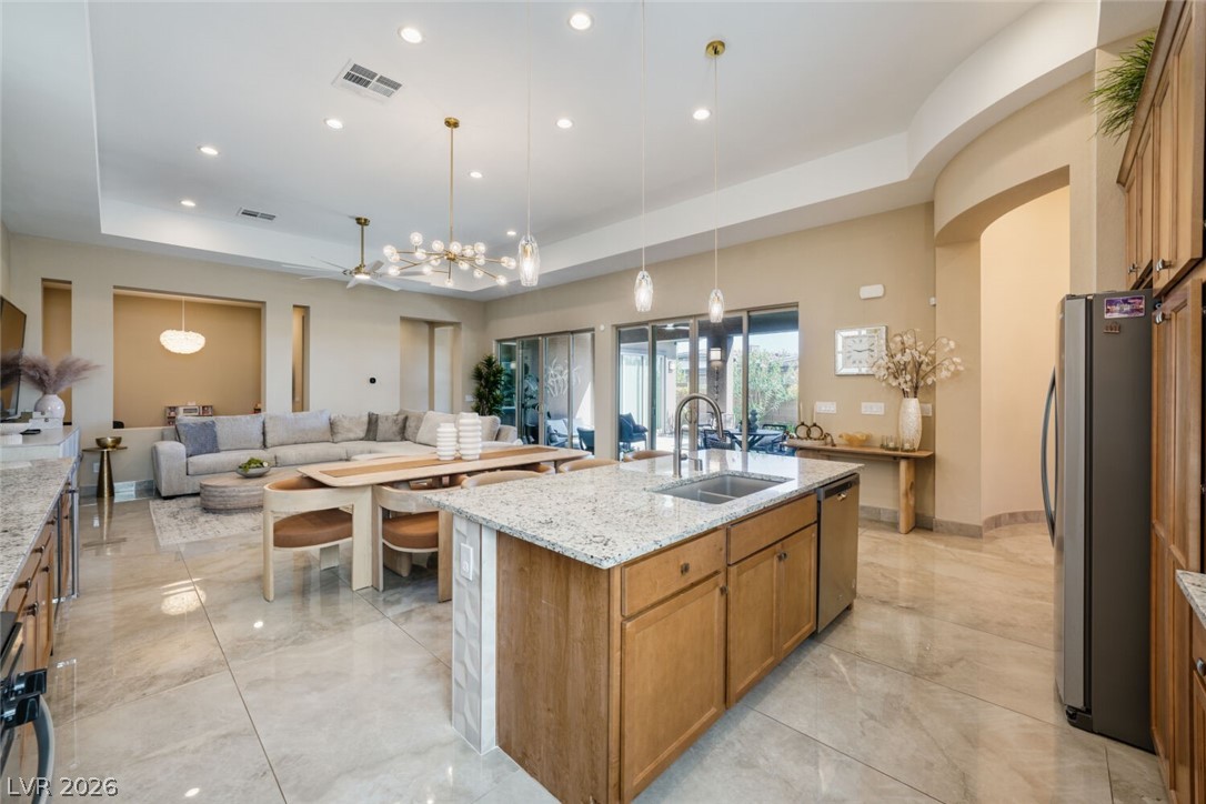9926 Regency Canyon Way Property Photo 12