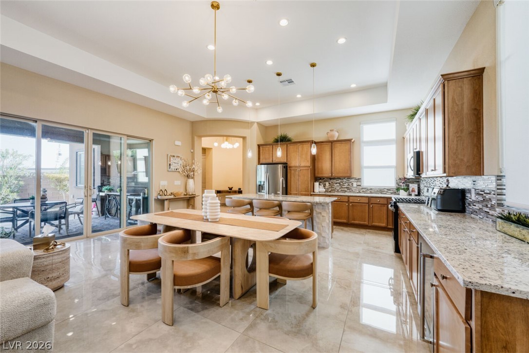 9926 Regency Canyon Way Property Photo 14