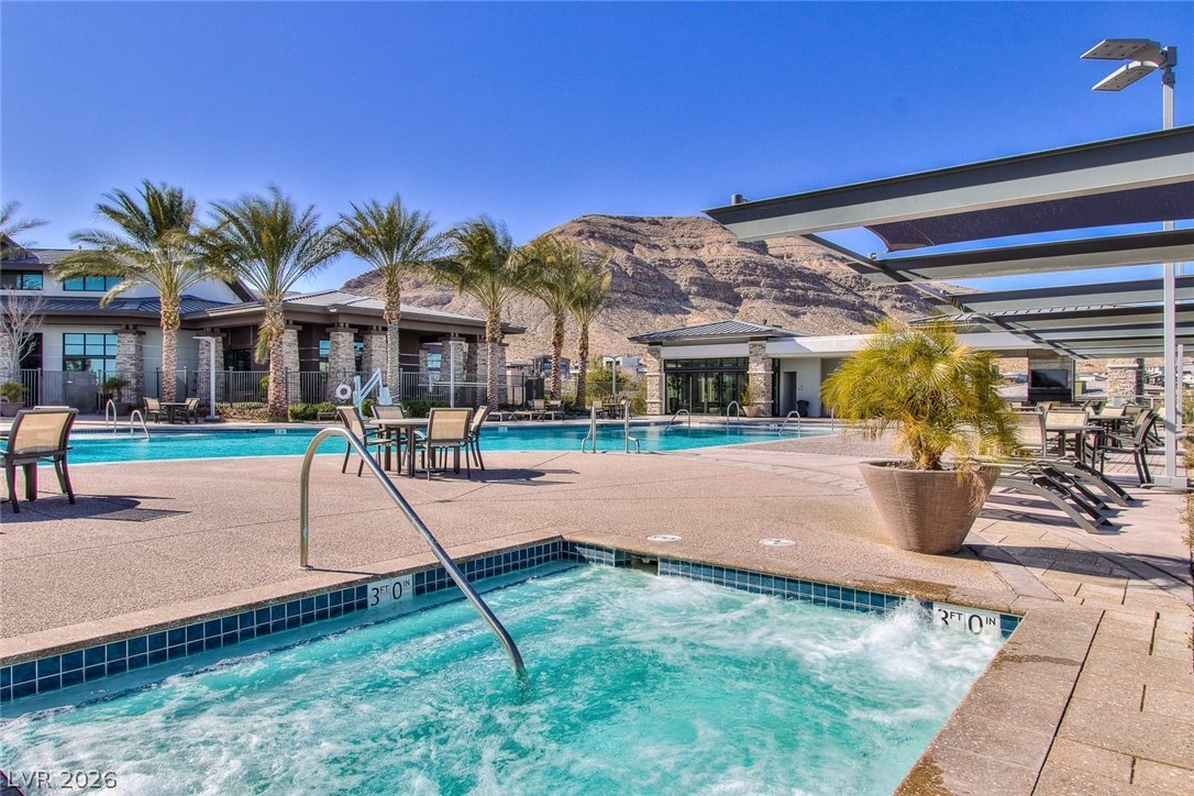 9926 Regency Canyon Way Property Photo 37