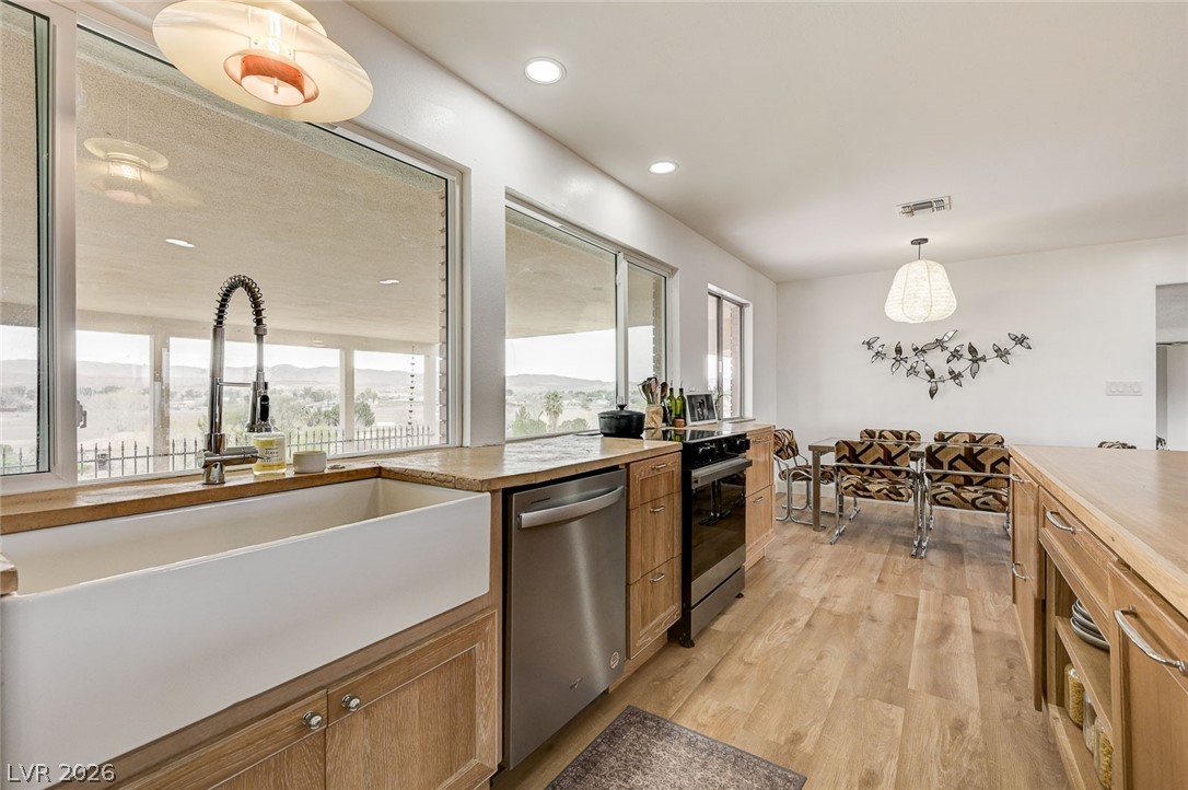 4050 Milky Way Circle Property Photo 16