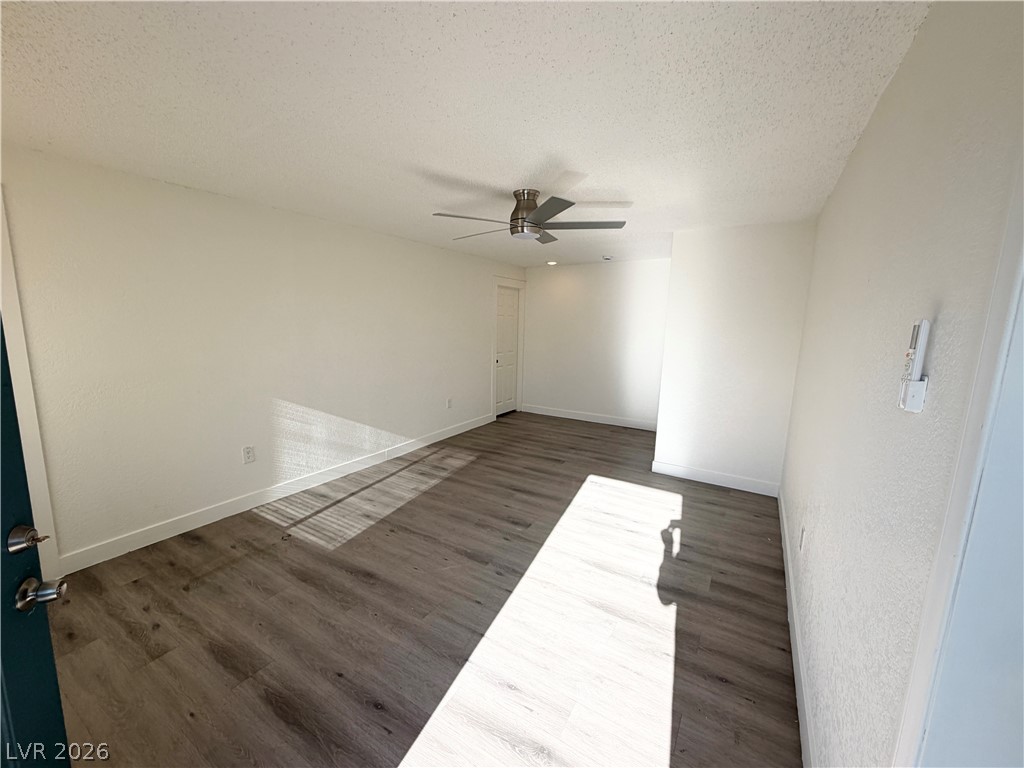 2030 Sunrise Avenue 10 Property Photo 4