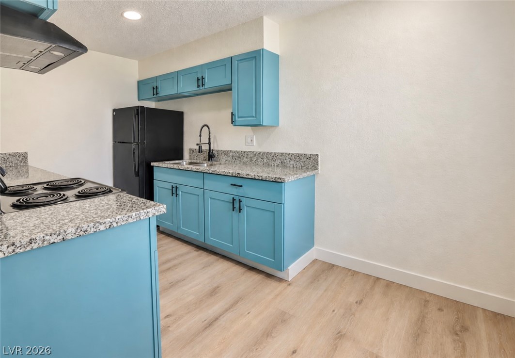 2030 Sunrise Avenue 10 Property Photo 5