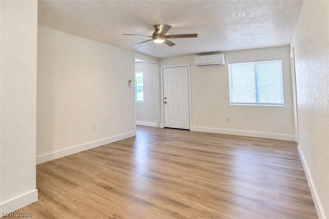 2030 Sunrise Avenue 10 Property Photo 6