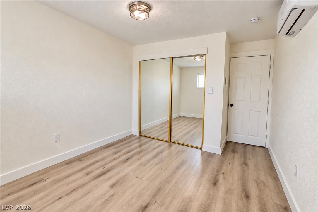 2030 Sunrise Avenue 10 Property Photo 9
