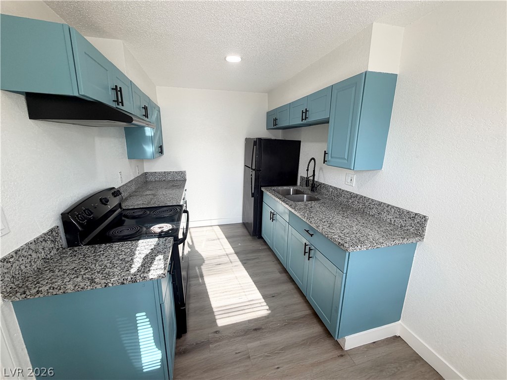 2030 Sunrise Avenue 10 Property Photo 10