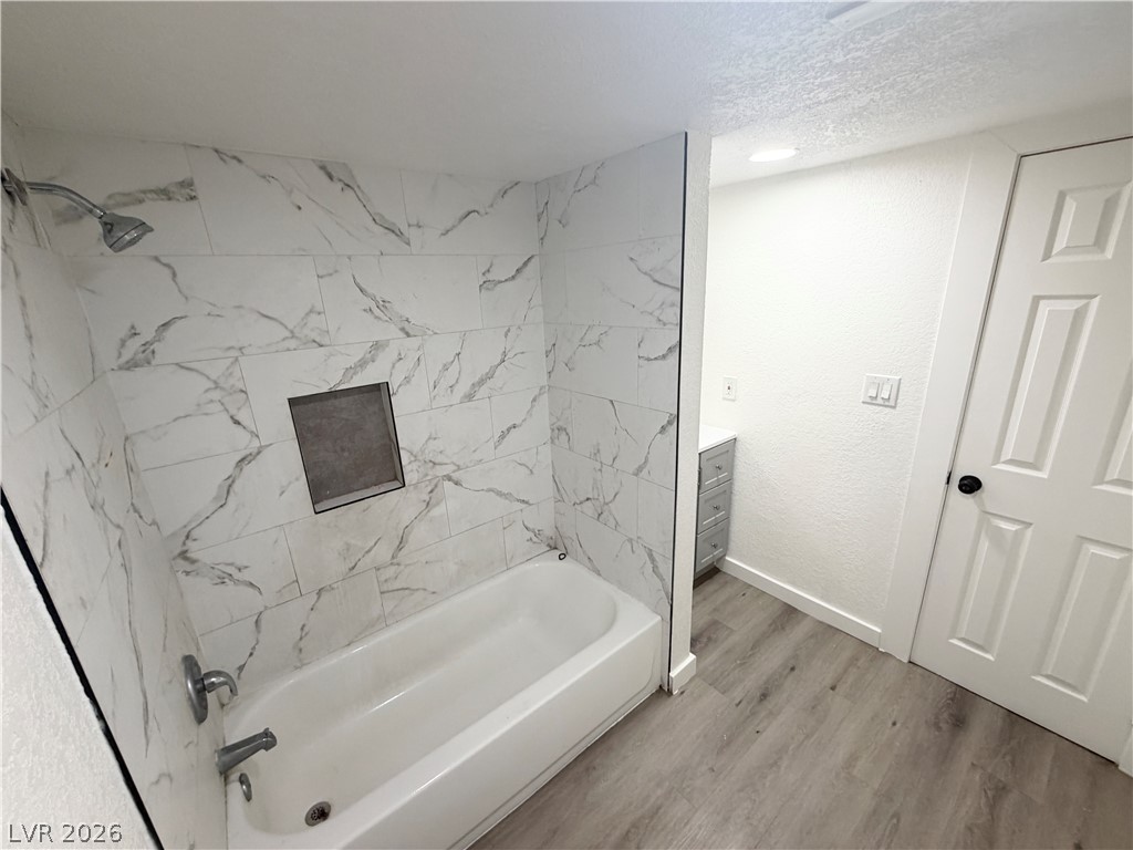 2030 Sunrise Avenue 10 Property Photo 13