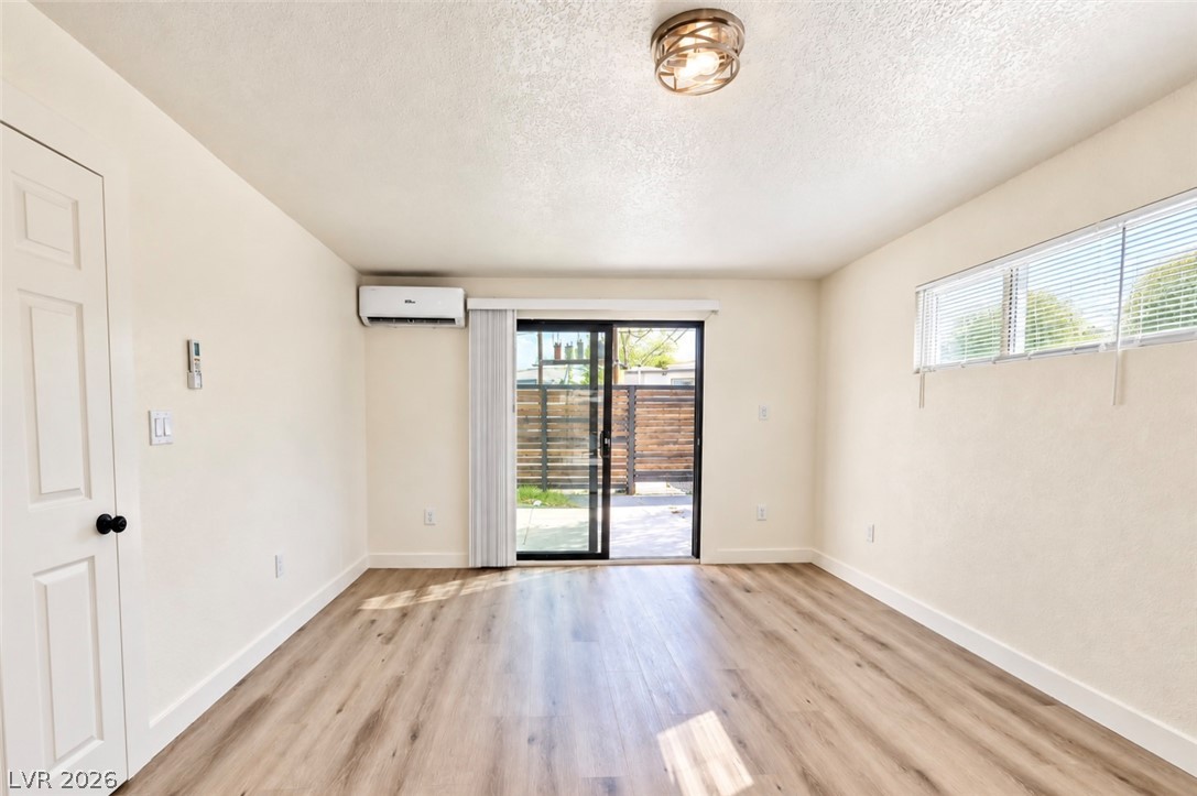2030 Sunrise Avenue 10 Property Photo 13