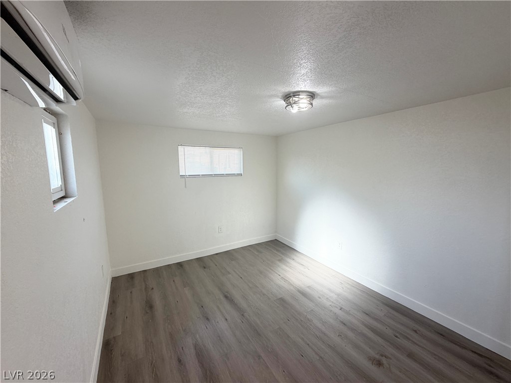 2030 Sunrise Avenue 10 Property Photo 16
