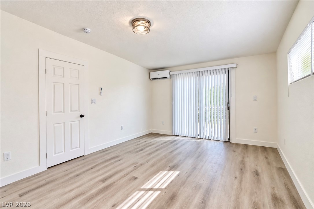 2030 Sunrise Avenue 10 Property Photo 16