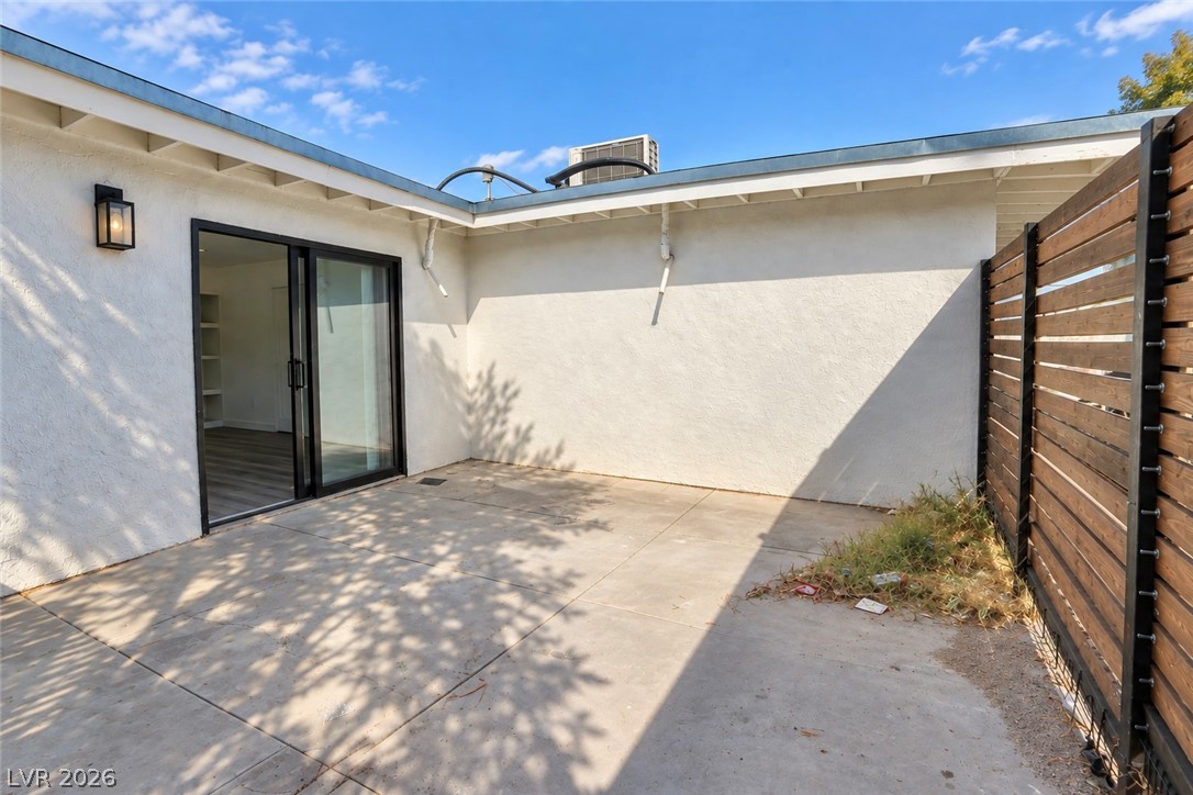 2030 Sunrise Avenue 10 Property Photo 17
