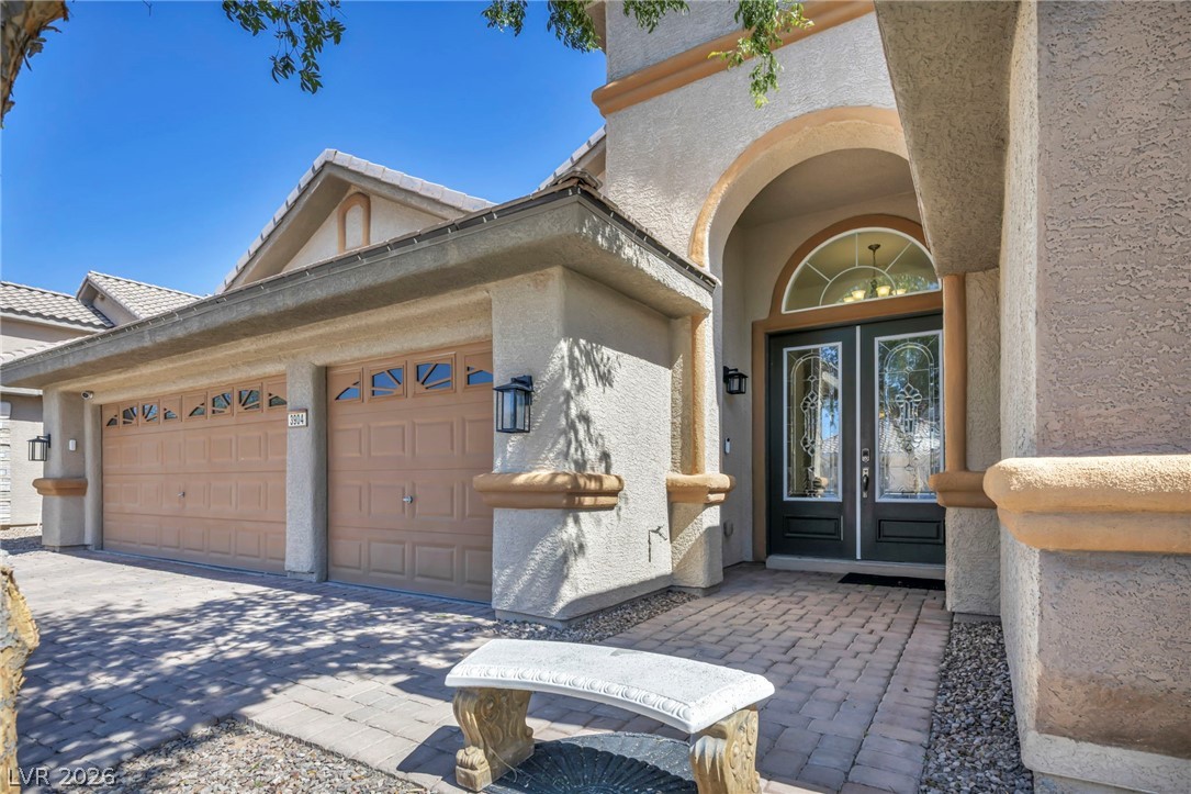 3904 Campanario Avenue Property Photo 6