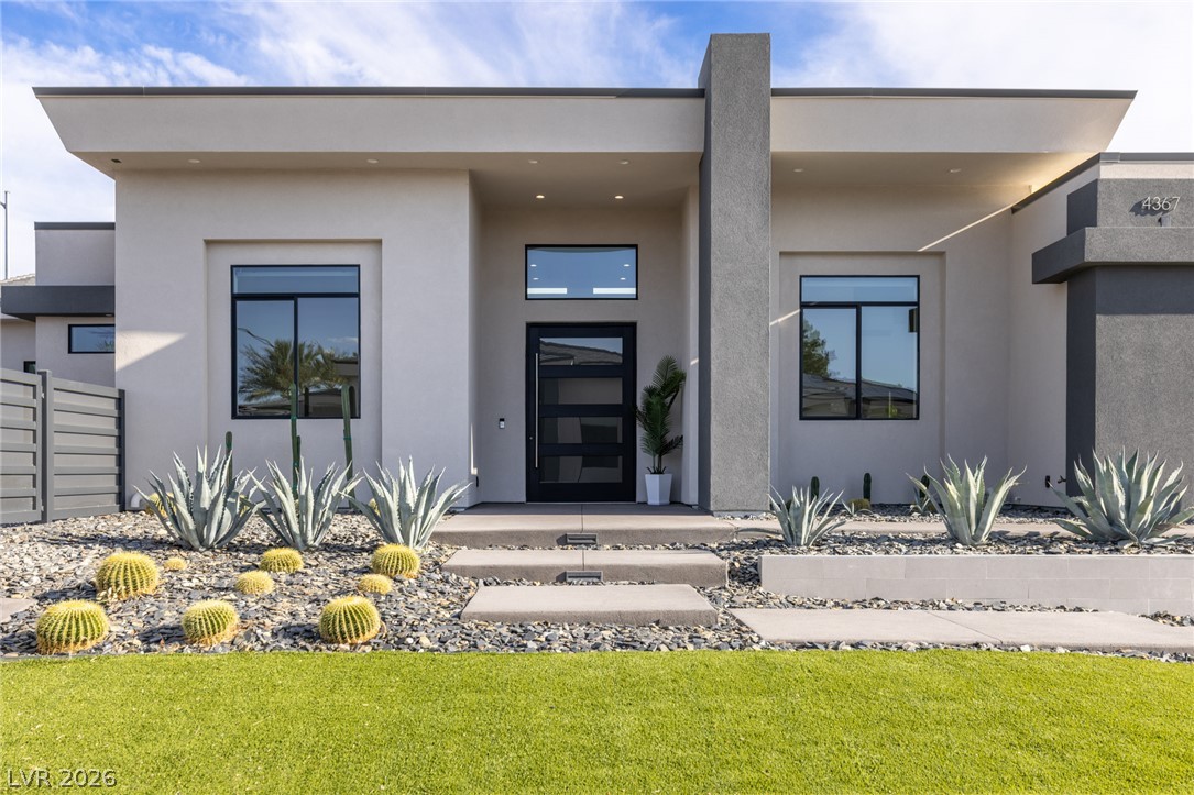4367 North Fort Apache Road Property Photo 4