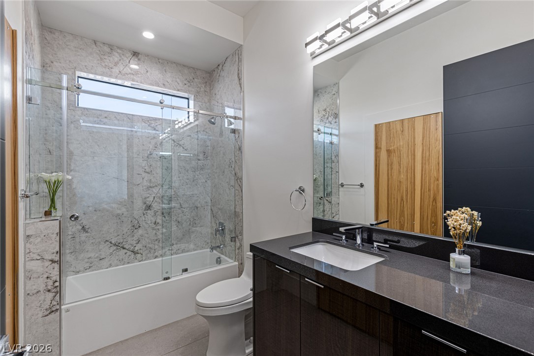 4367 North Fort Apache Road Property Photo 25