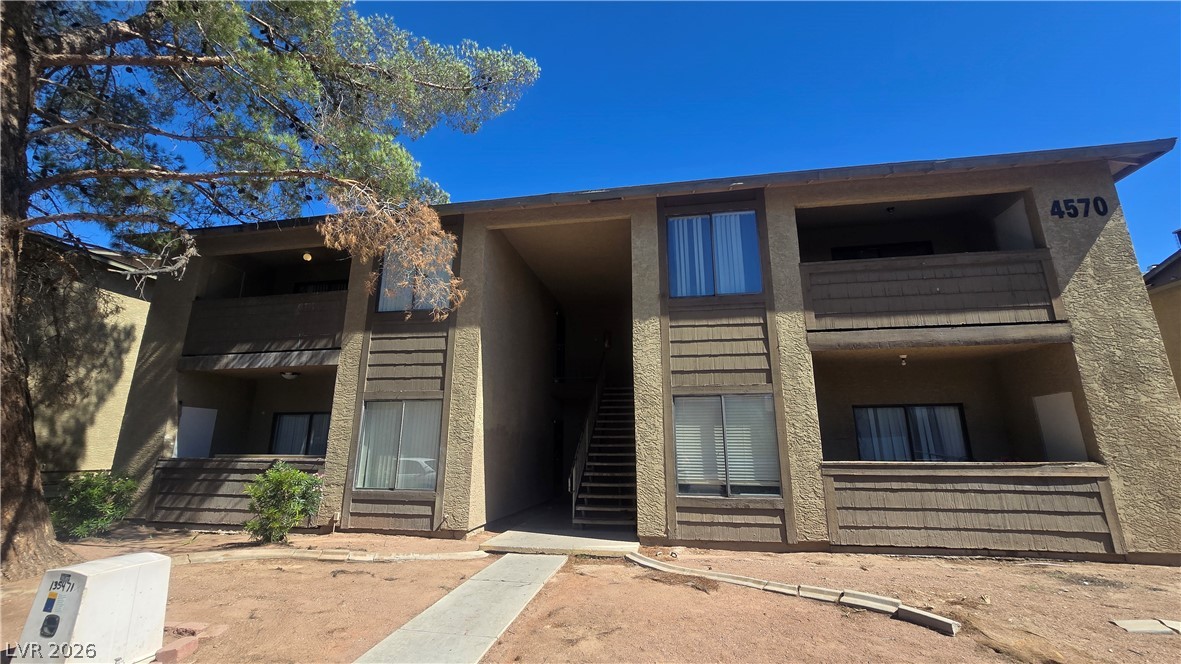 4570 Carriage Park Drive B Property Photo 1