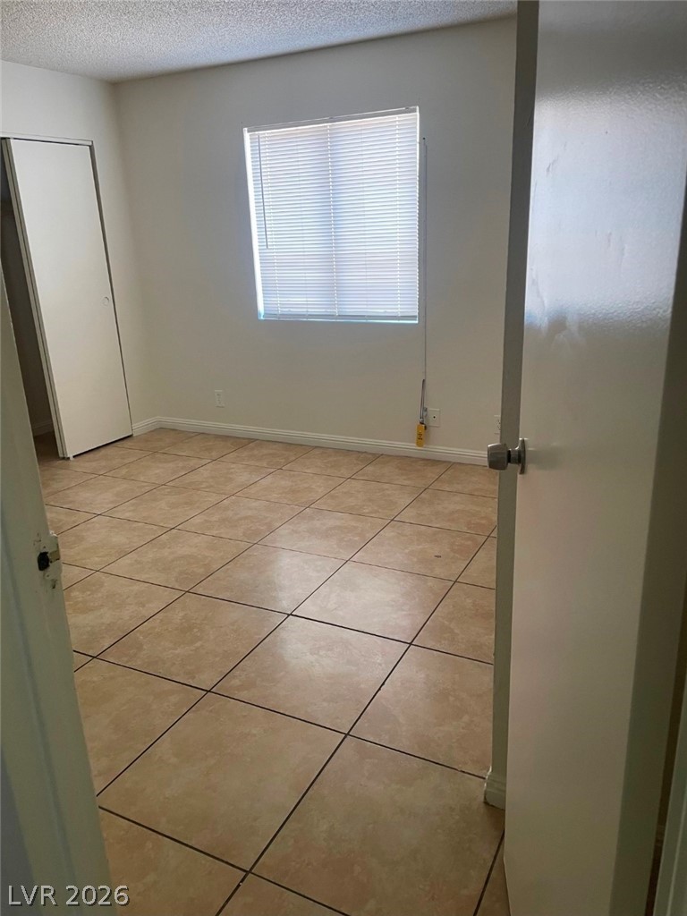 4570 Carriage Park Drive B Property Photo 3